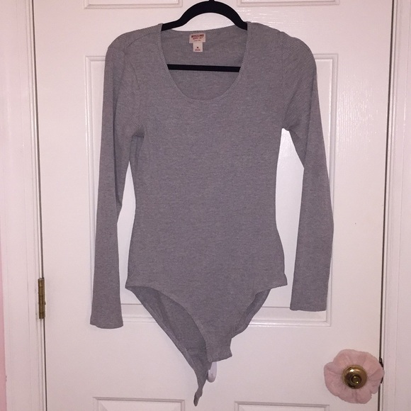 Gray long sleeve onzie - Picture 1 of 2